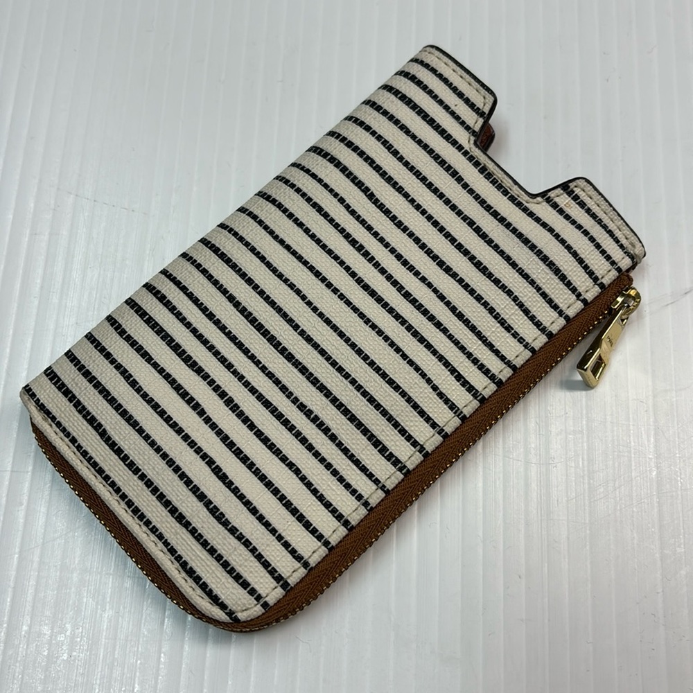 Fossil RFID Phone Slide Wallet - Black and White Striped.